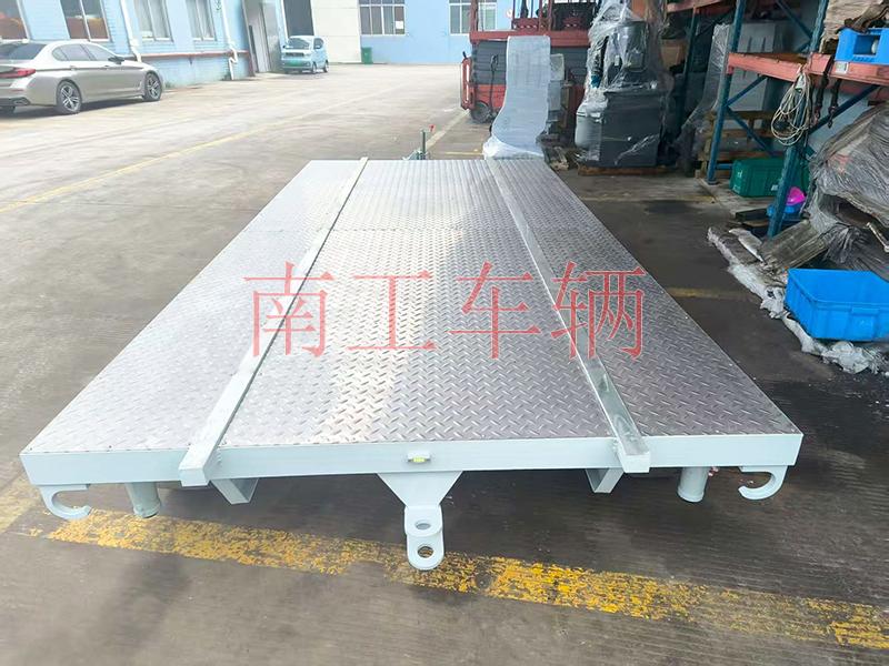 牽引平板拖車 艏段舯段艉段用工業(yè)平板拖車