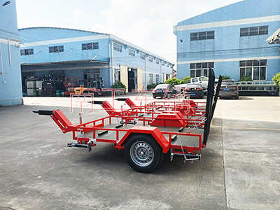 1672454165537928.jpg 泡沫噴灑機(jī)器人用工具拖車2I.jpg