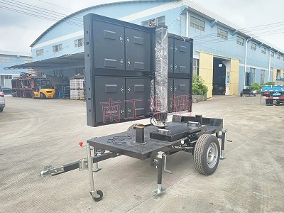 輕型簡(jiǎn)易LED廣告拖車(chē)單面屏3I.jpg
