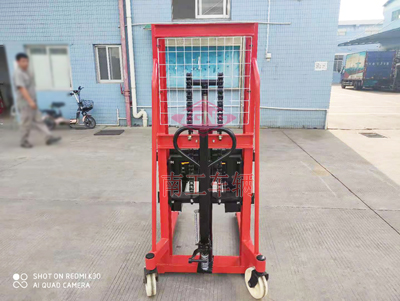 1672974044776589.jpg 1噸手動(dòng)卷筒紙工具車2I.jpg