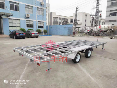 1675408162892509.jpg 3.5噸移動(dòng)房車底盤3I.jpg