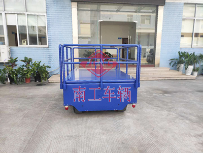 1675904795441725.jpg 10噸電動(dòng)平板拖車I.jpg