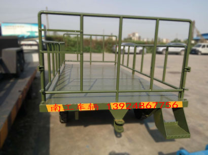 1677045809841071.jpg 軍綠色5噸護(hù)欄式平板拖車1I.jpg
