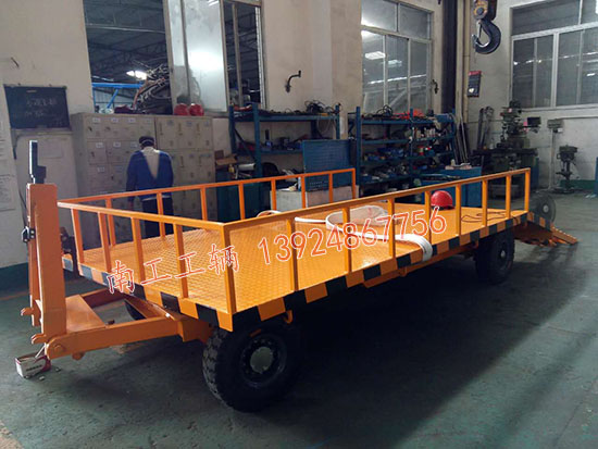 1677548039901801.jpg 帶過渡橋5噸平板拖車1 I .jpg