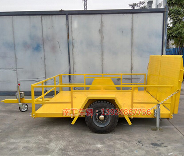 1677553630818135.jpg 小挖機(jī)工程車拖掛拖車2.jpg