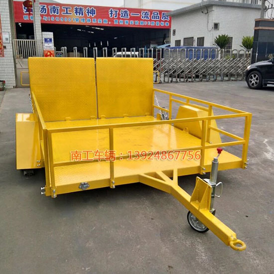 1677553646371745.jpg 小型挖機(jī)拖掛車3.jpg