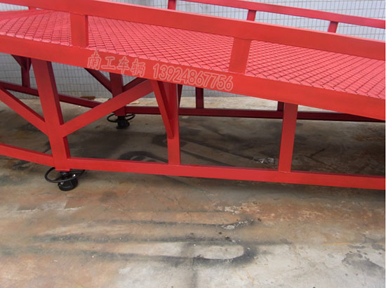 1677724918327208.jpg 10噸移動(dòng)多登車橋I.jpg