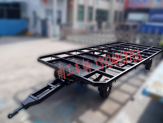 1677813768914600.jpg 警用亭底盤3.jpg