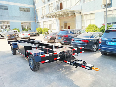 1683529575929992.jpg 12噸自走式平板拖車(chē)底盤(pán)(電動(dòng)平板車(chē))I.jpg