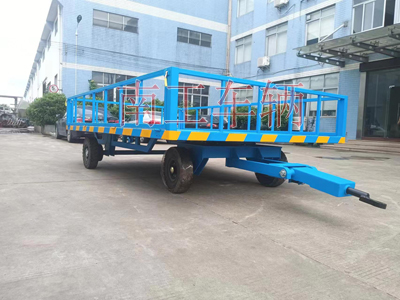 1688371482499135.jpg 5噸護(hù)欄牽引平板拖車(chē)4I.jpg