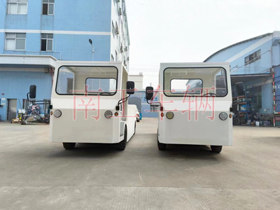 1704350210582497.jpg 2噸座駕式純電動平板拖車I.jpg