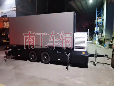 15平方大型戶(hù)外LED廣告拖車(chē)I.jpg
