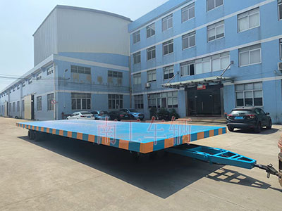 1730096743962272.jpg 40噸4米寬重型平板拖車 藍(lán)色3I.jpg