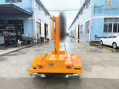1757557287403386.jpg 0.5噸小型LED交通誘導屏道路指示牌交通警示工具拖車5I.jpg