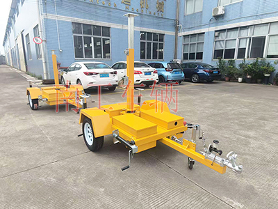 1763516886950421.jpg 手動(dòng)升降廣告拖車 移動(dòng)式拖車底盤1I.jpg