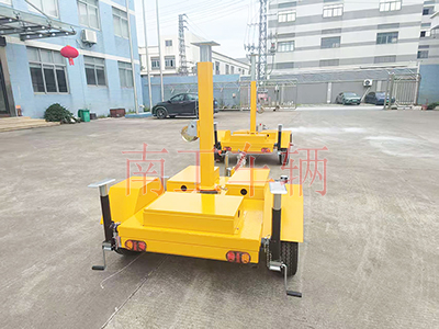 1763516999994785.jpg 手動(dòng)升降廣告拖車 移動(dòng)式拖車底盤2I.jpg