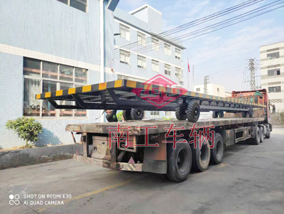 15噸13米加長骨架型平板拖車1I.jpg