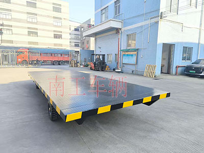8噸牽引平板拖車 工業(yè)用工具拖車無動力3I.jpg