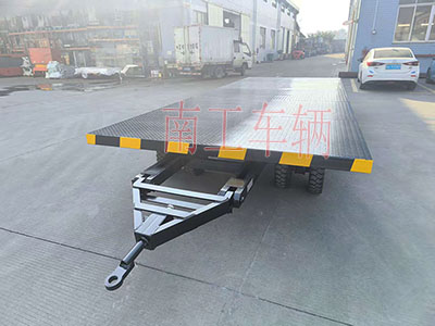 8噸牽引平板拖車 工業(yè)用工具拖車無動力I.jpg